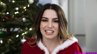 Chanel Camryn - Keep The Presents Cumming - S25:E3