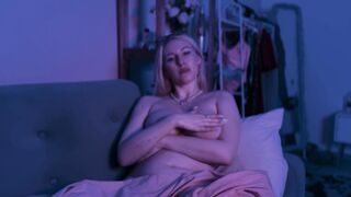 AliceWarmheart – Late Night Fuck with Your Mommy