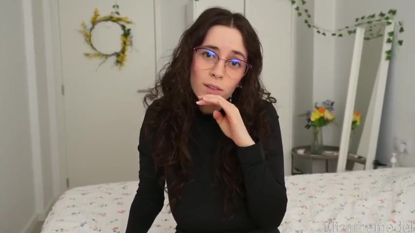 ElizaTheModel - Give Mommy a Foot Massage