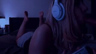 Lalunalewd - Gamer Mom Plays With Your Joystick