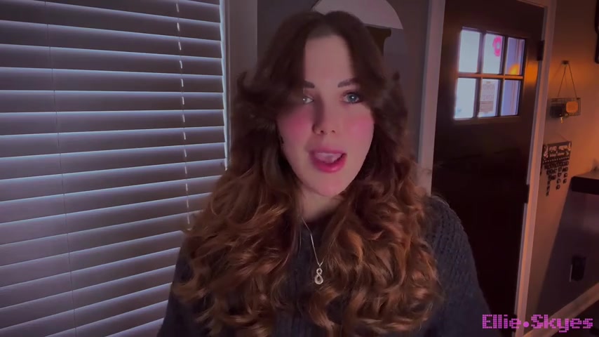 Ellie Skyes - "You & I Against The World"