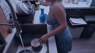 Lalunalewd - Mom’s Break from Chores