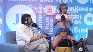 The sizzling blonde MollySmith squirts all over the Sybian machine on Juan Bustos' podcast