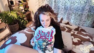 TheEleanorGee – Teaching Your step-Sister To Squirt